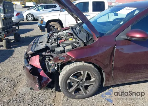 2024 Nissan Sentra Sv Xtronic Cvt z USA, uszkodzony, nr VIN 3N1AB8CV8RY340345